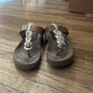 Freebird Brown and Cream Sandals